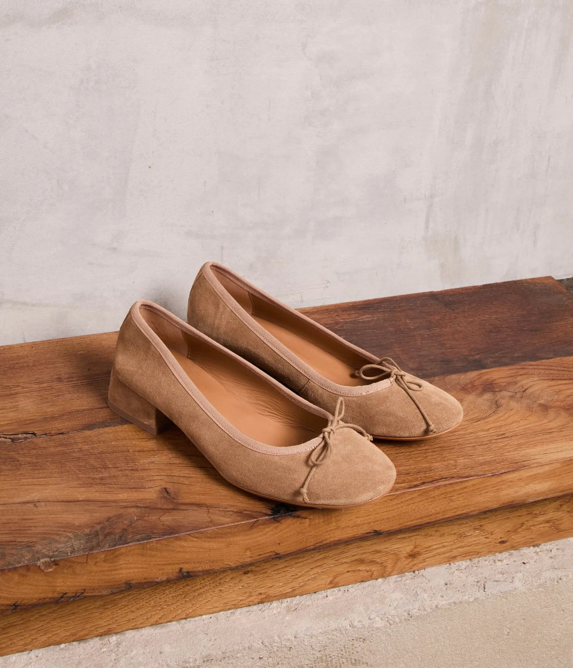 Discount Mellow Yellow Ballerines velours camel Nicole