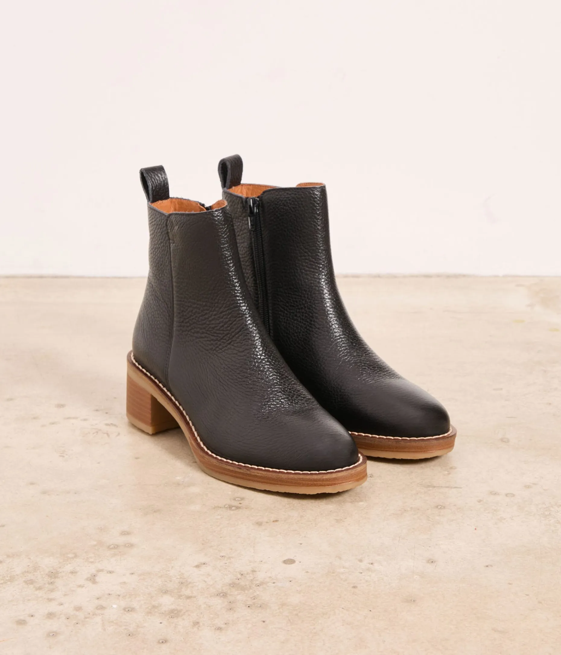 Outlet Mellow Yellow Boots cuir grainé Adelaïde NOIR