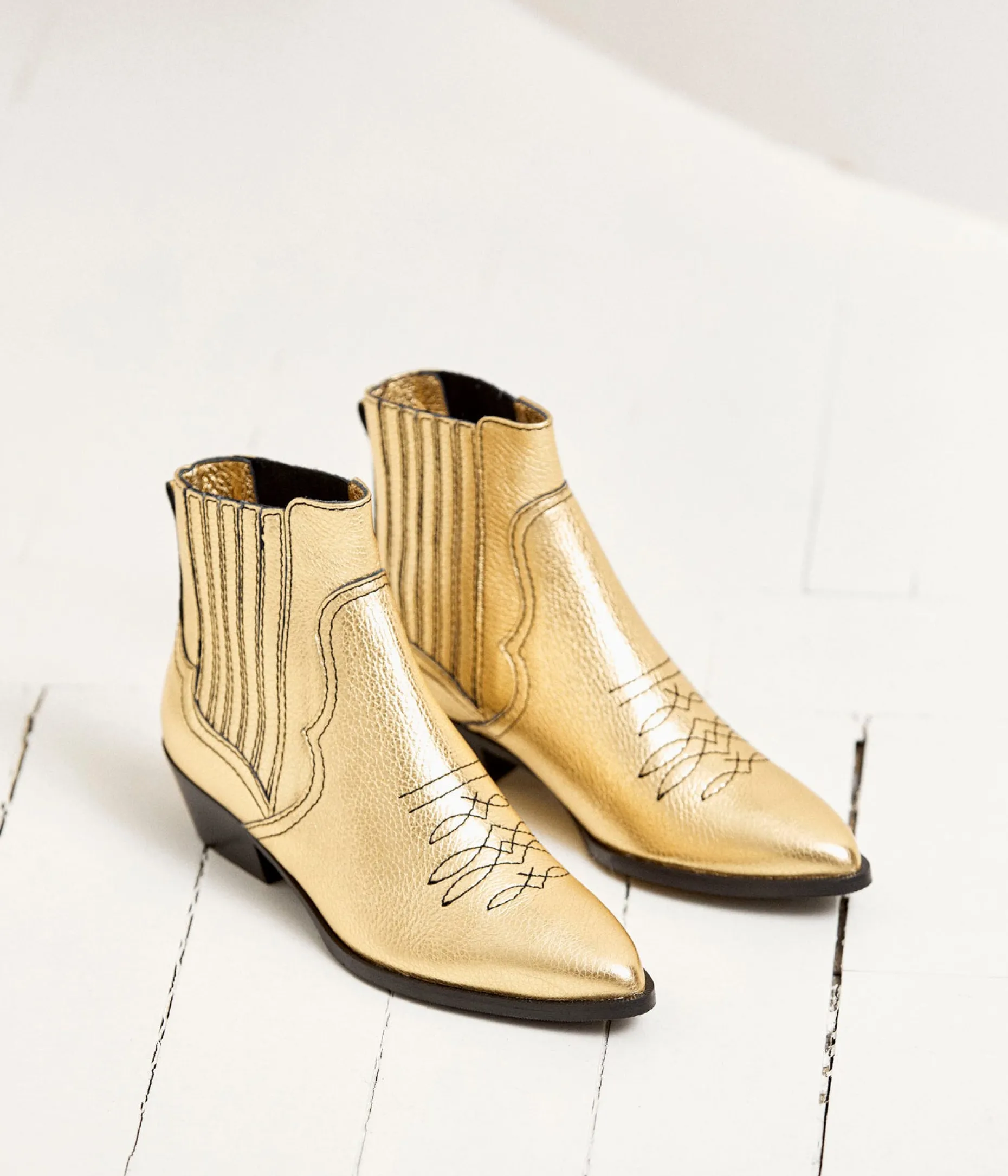 Flash Sale Mellow Yellow Bottines plates Willa OR