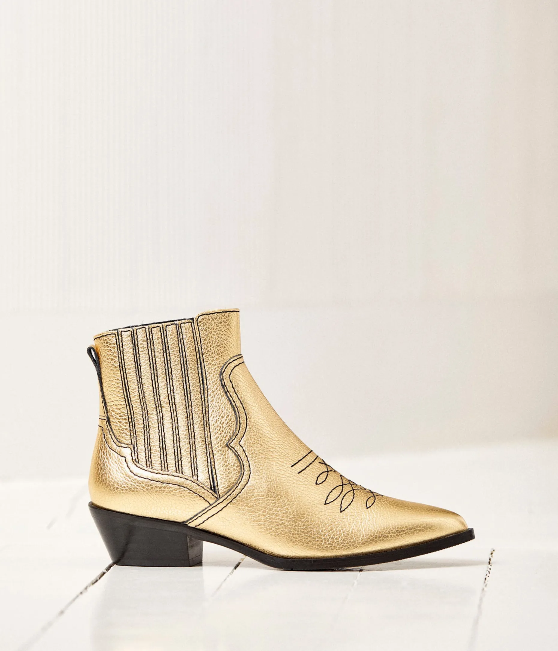 Flash Sale Mellow Yellow Bottines plates Willa OR