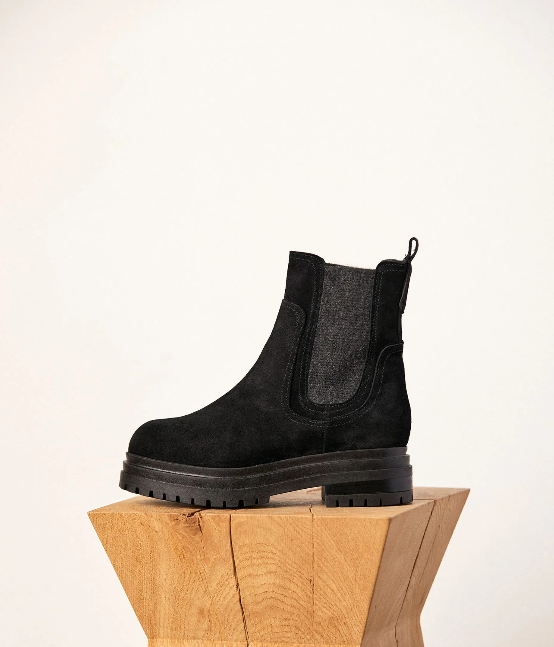 Cheap Mellow Yellow Chelsea boots noires Corane