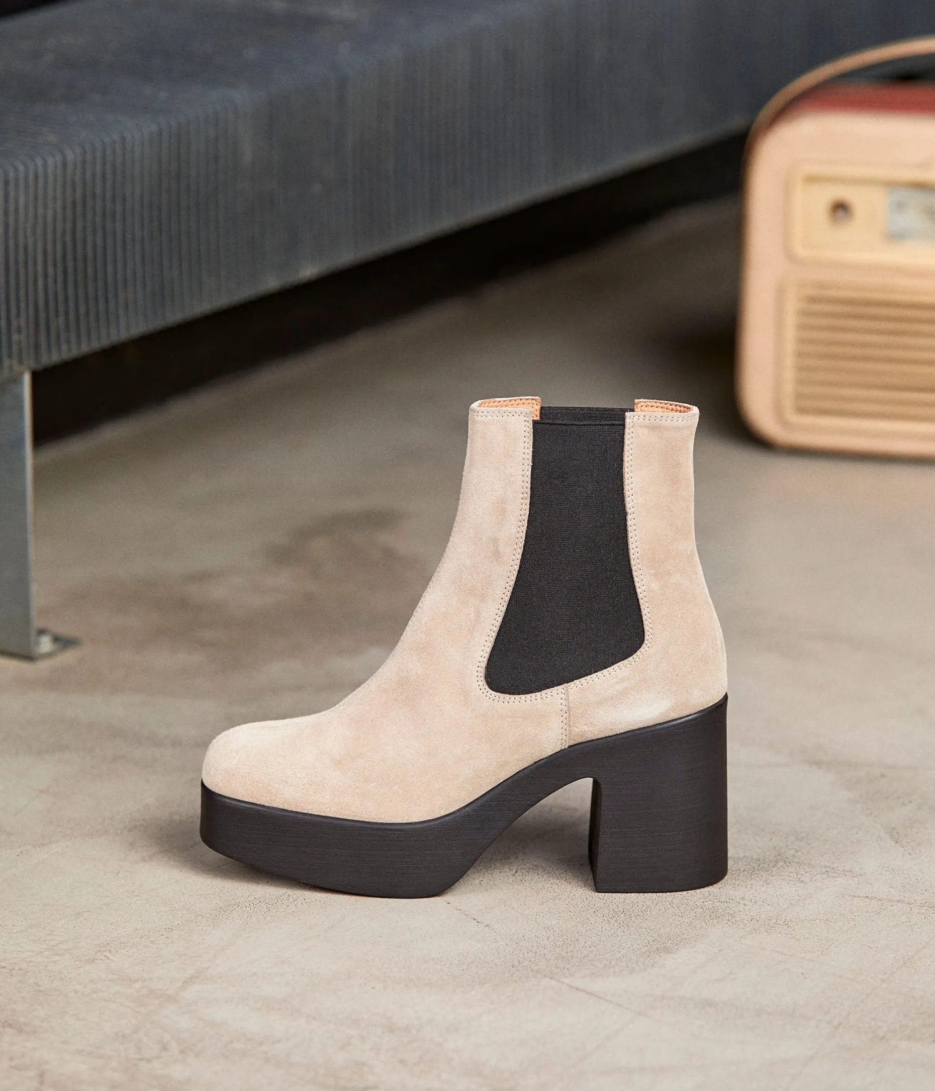 Hot Mellow Yellow Chelsea boots Imae TAUPE