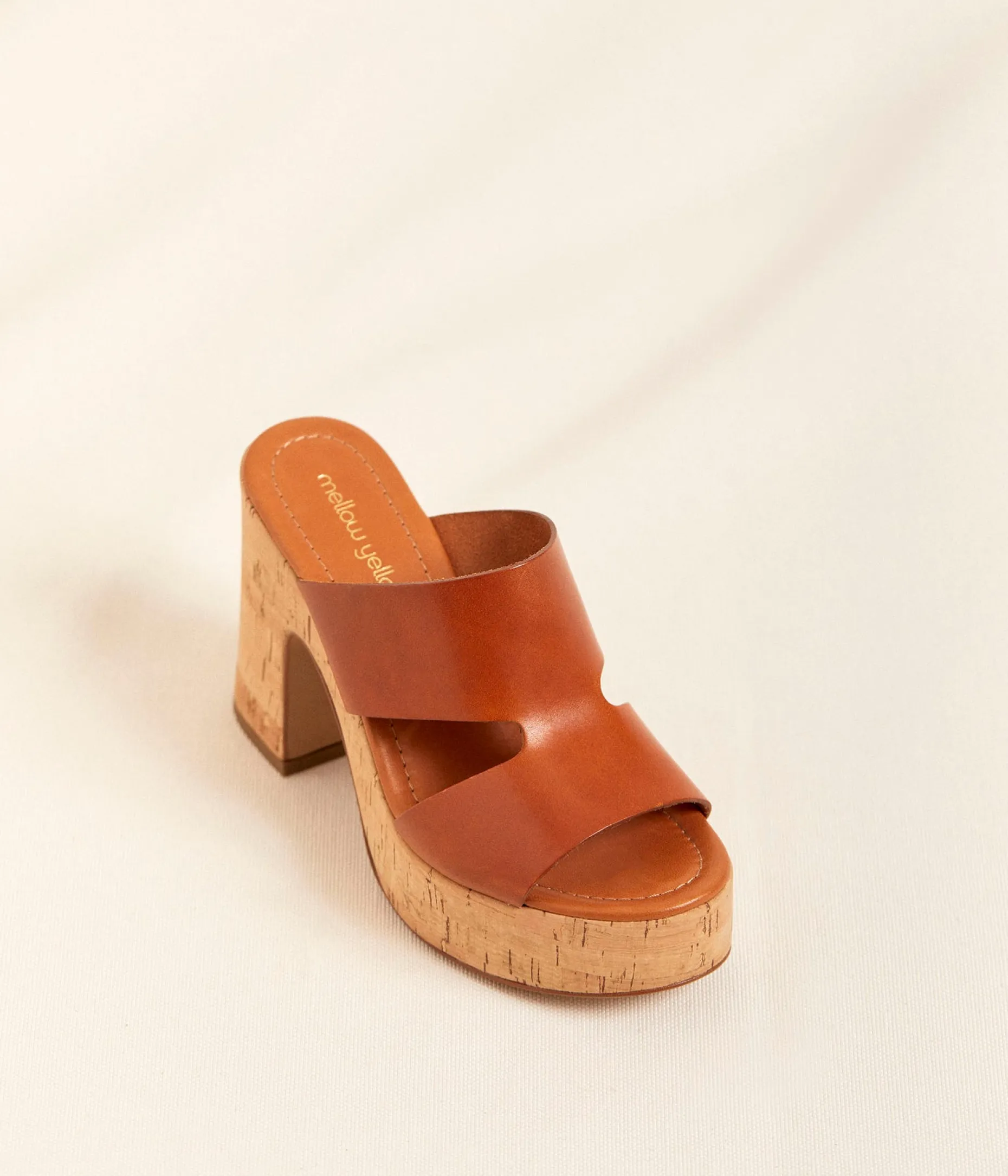 Sale Mellow Yellow Mules compensées liège Sara COGNAC